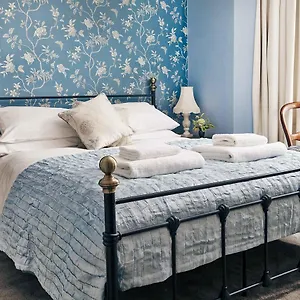https://the-end-house.cambridgehotelsuk.com